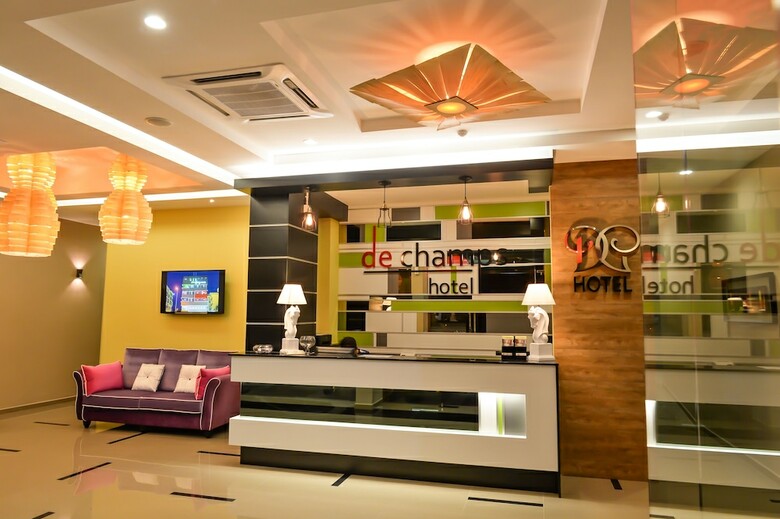 De Champs Hotel