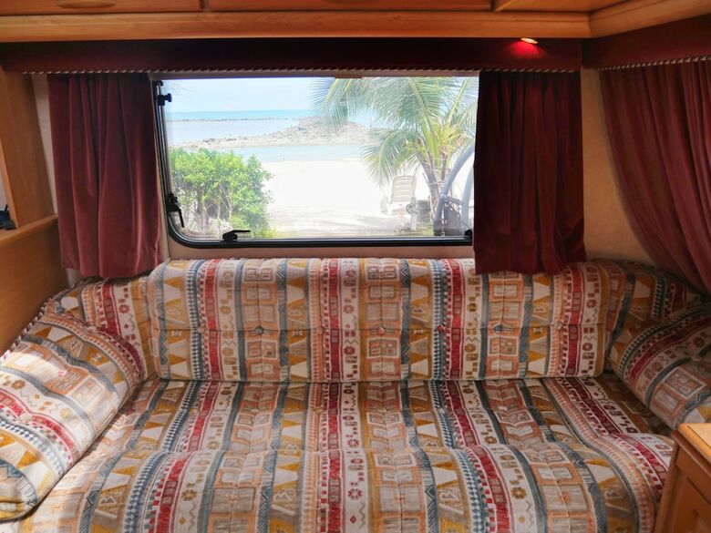 Hotel Samui Caravans Beach Camp