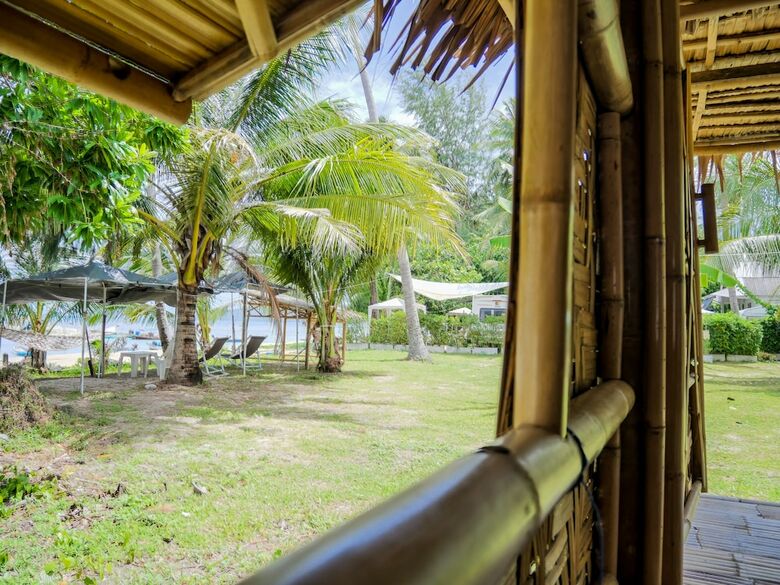 Hotel Samui Caravans Beach Camp