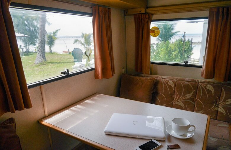 Hotel Samui Caravans Beach Camp