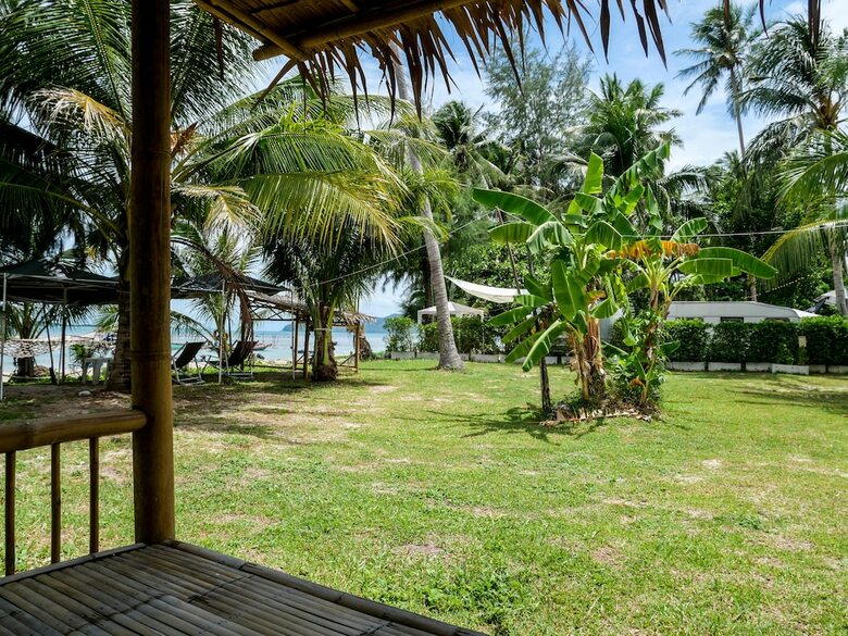 Hotel Samui Caravans Beach Camp