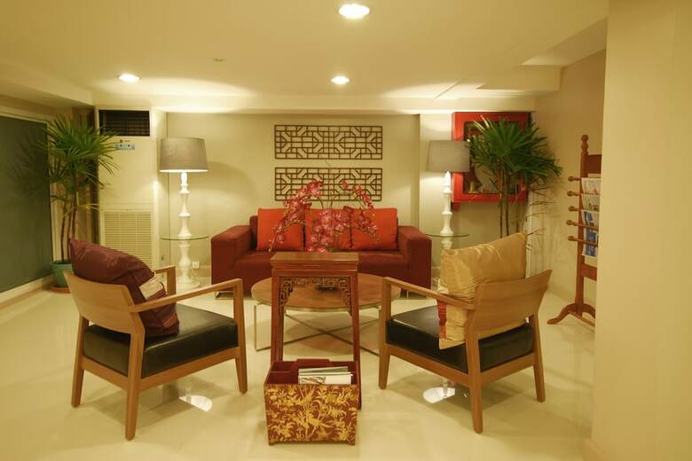 Hotel Bangkok Loft Inn