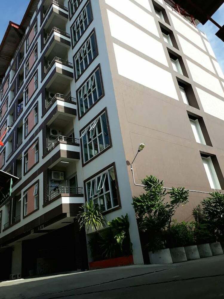 Hotel Apassanan Place