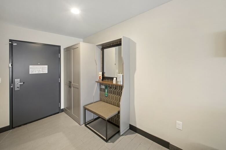 Holiday Inn Hotel And Suites-decatur