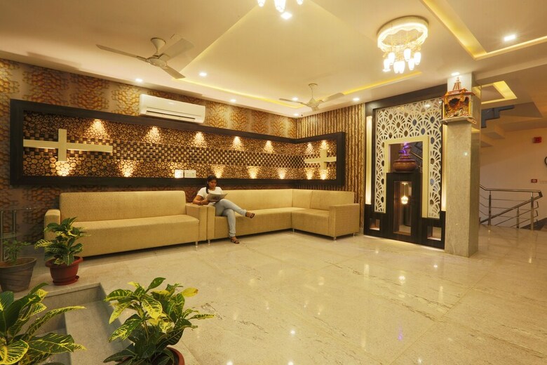 Hotel Arch