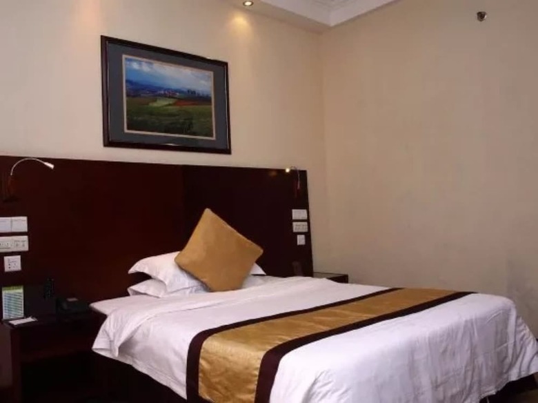 Guang Cai Hotel