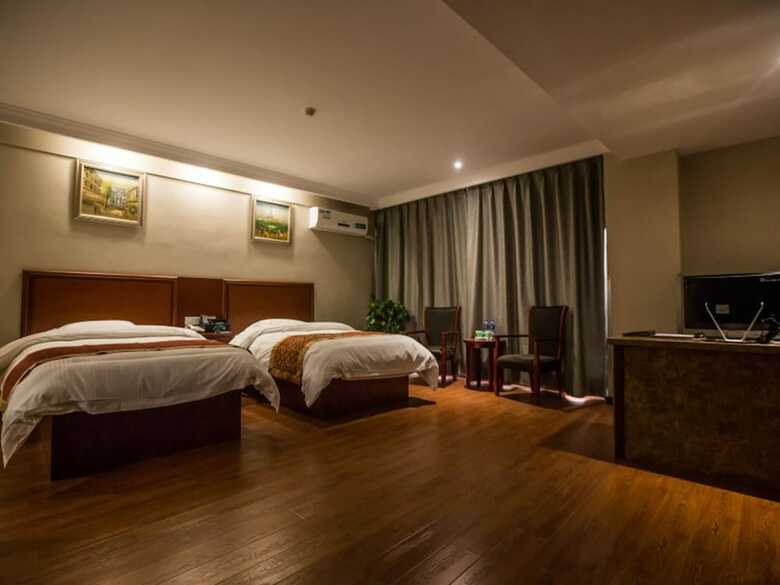 Greentree Inn Zhenjiang Danyang Wanshan Park Express Hotel