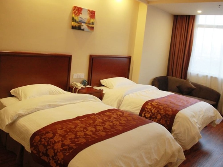 Greentree Inn Zhenjiang Danyang Wanshan Park Express Hotel