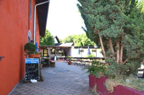 Hostal Landgasthof Zur Quelle