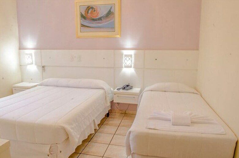 27 Praia Hotel