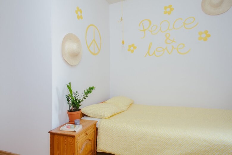 Apartamentos Lucka Rooms - Yellow Submarine B24.1