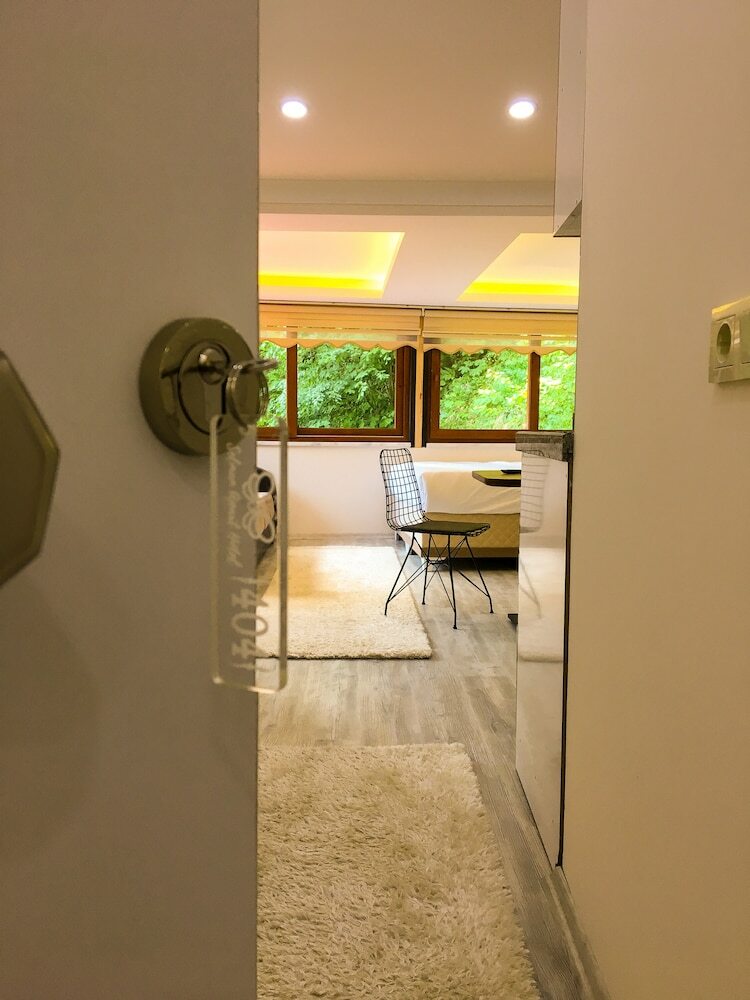 Selman Apart Hotel