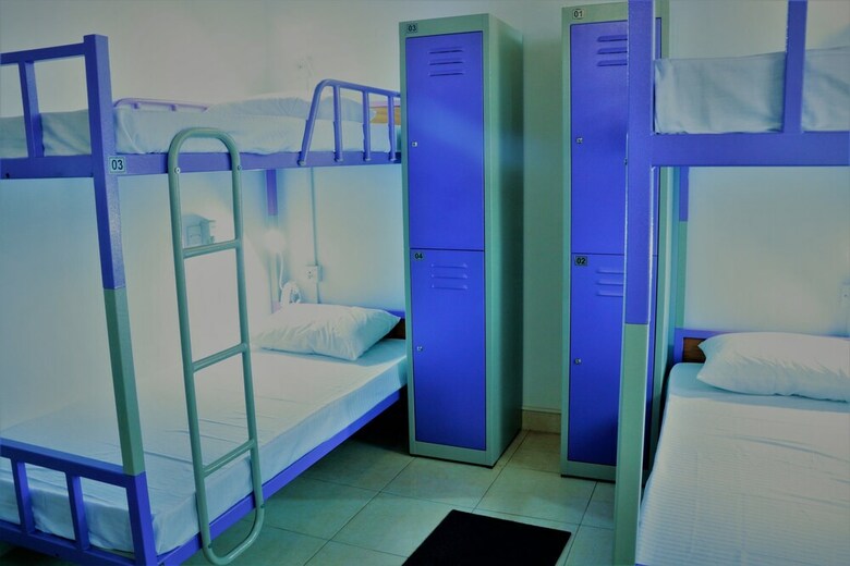 Hostal Eos Hostels