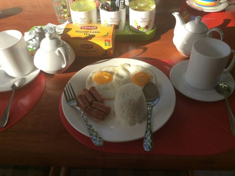 Hostal J & C Guesthouse