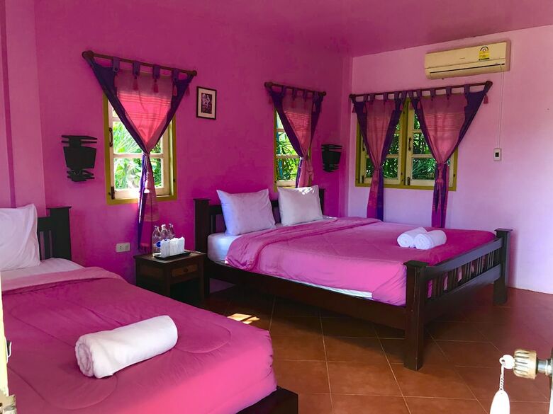 Hotel Baan Suan Rojjana