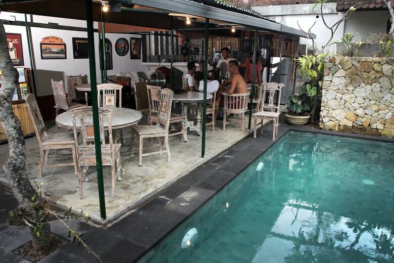 Hostal Ons Hostel