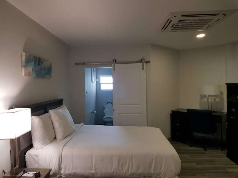 King's Hotel & Residences