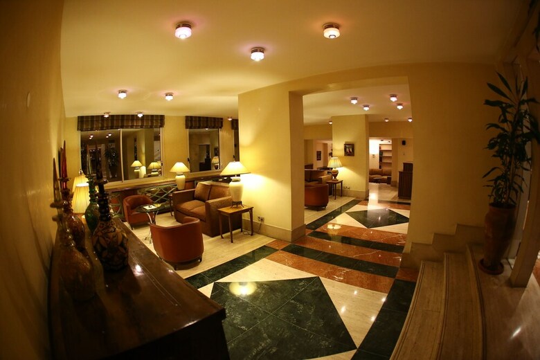 Portemilio Hotel And Resort