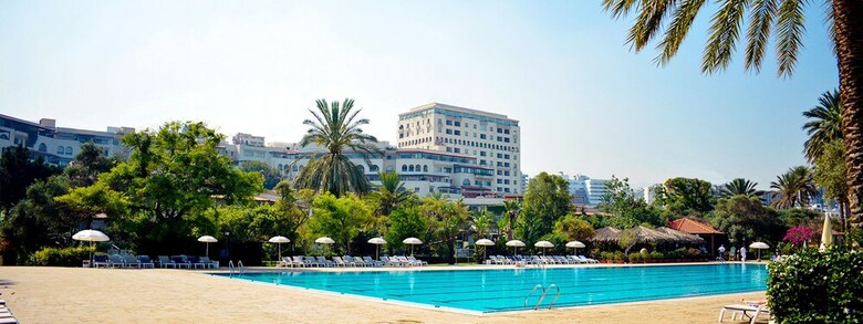 Portemilio Hotel And Resort