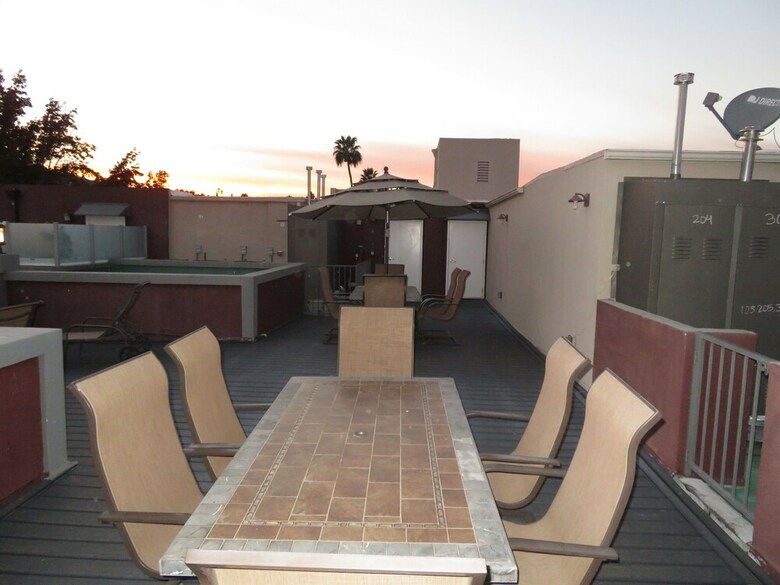 Apartamento 2 Bed / 2 Bath In Studio City