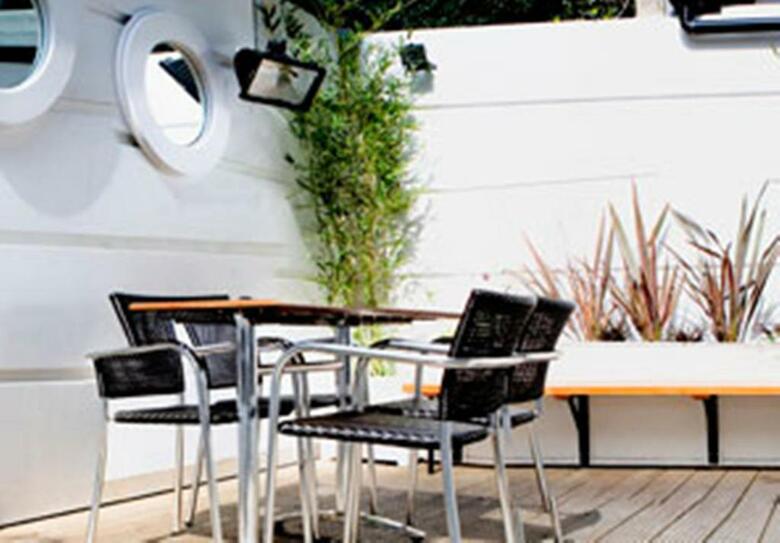 Artto Hotel(.)