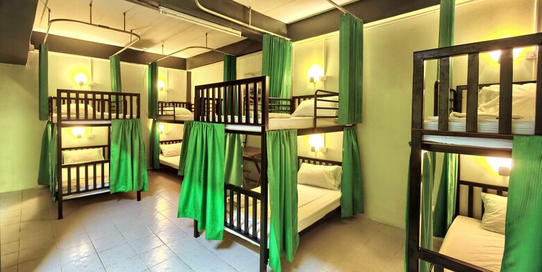 Hostal Hugs Guesthouse