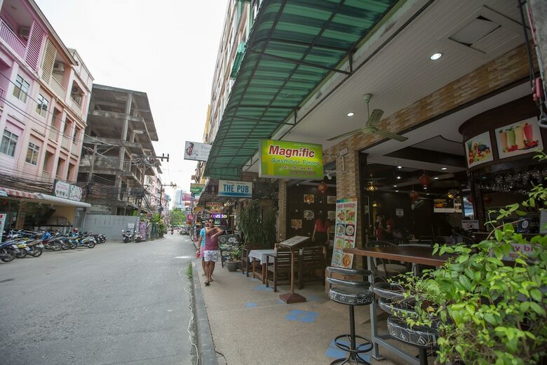 Hotel Magnific Guesthouse Patong
