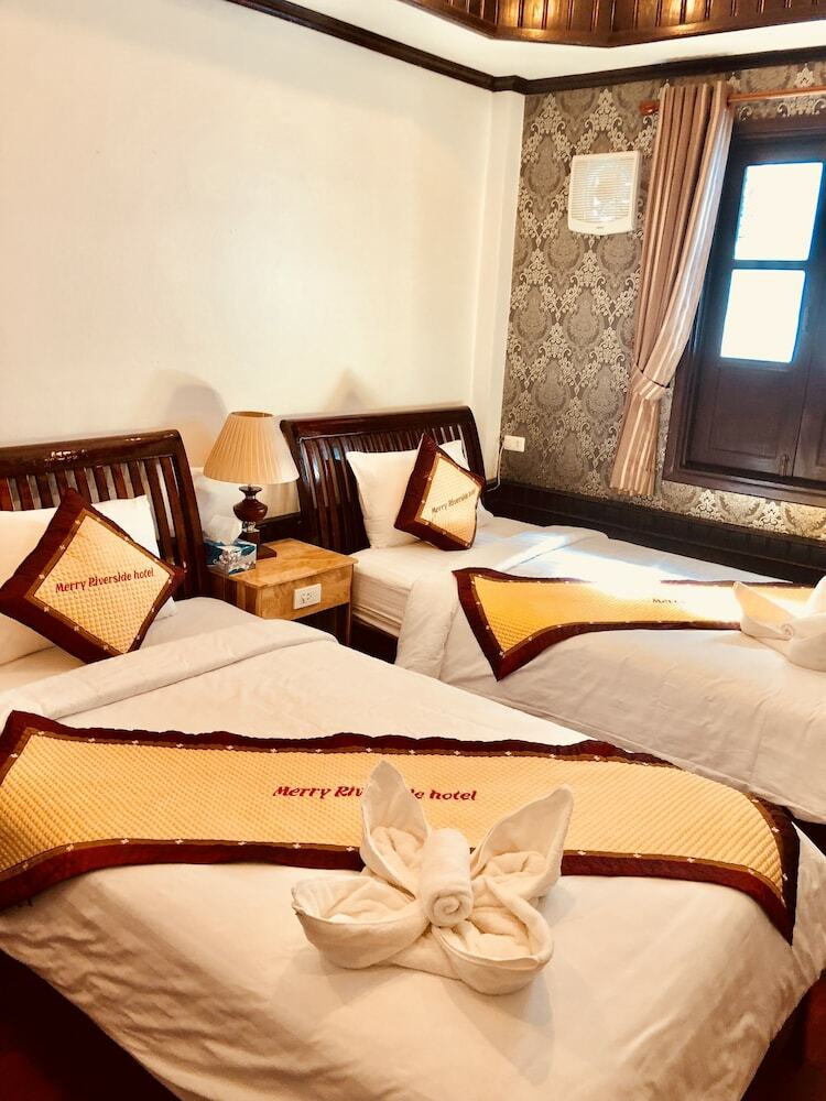Merry Riverside Hotel