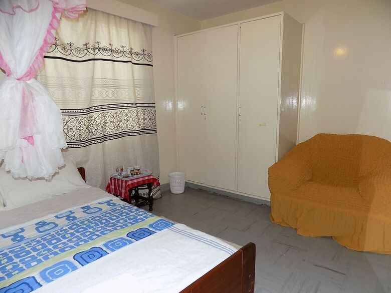 Hotel 116-47 Fanaka South Crescent House