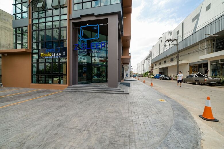 Z Sleep Hotel