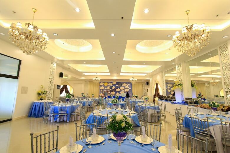 Islands Hotel
