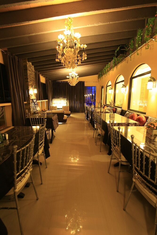 Islands Hotel