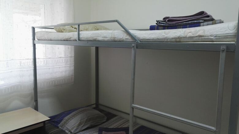 Hostal Admiral Hotel - Hostel
