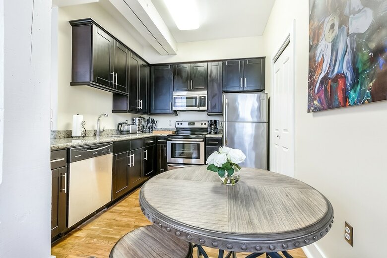 Aparthotel Gorgeous 1br's In Merchant Lofts By Hosteeva