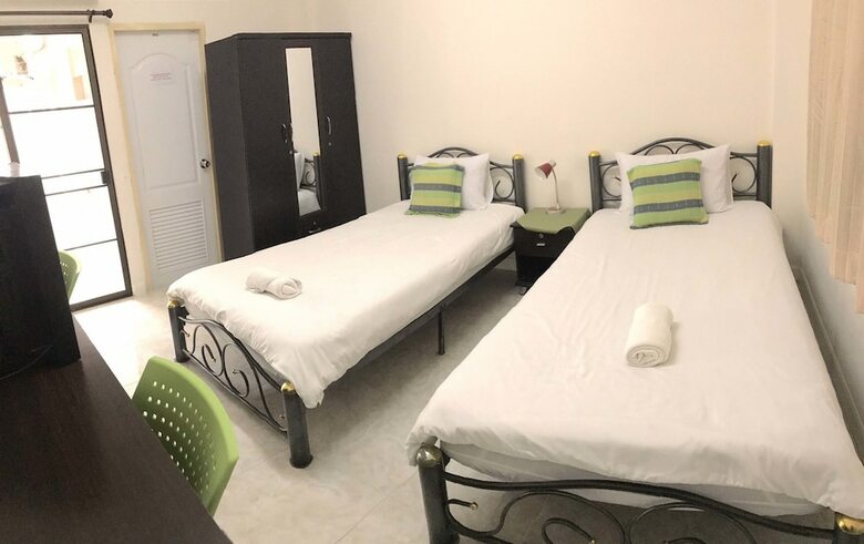 Hostal Varada City