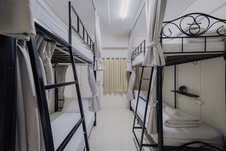 Hostal Varada City