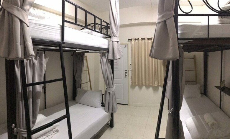 Hostal Varada City