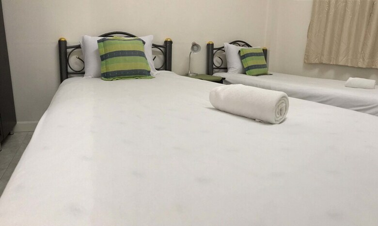Hostal Varada City