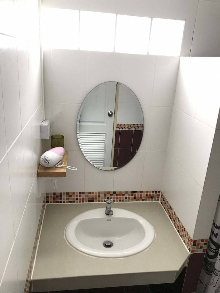Hostal Varada City