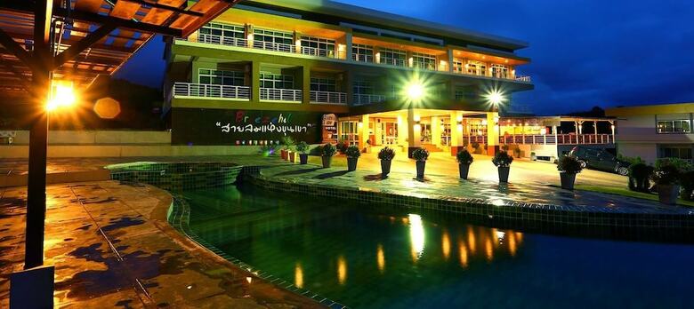 Breeze Hill Hotel