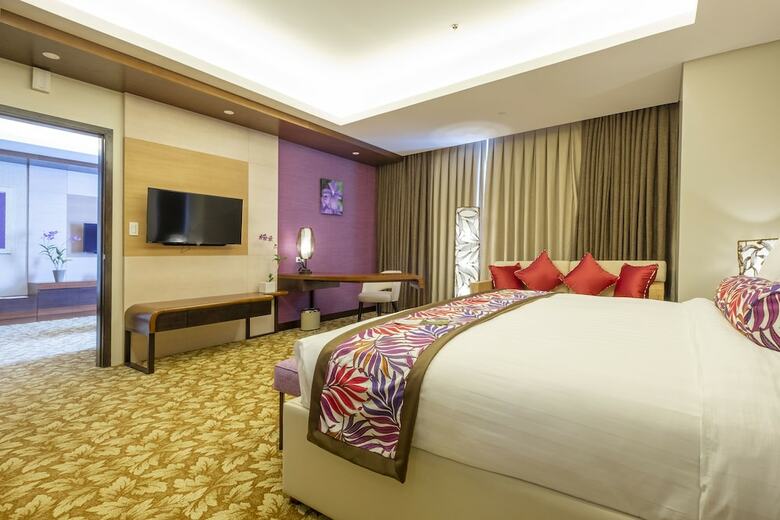 Maayo Hotel