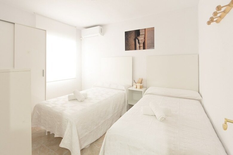 Surtrip Apartamentos - T�rtola I