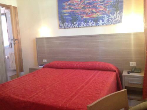 Hotel Lo Squalo