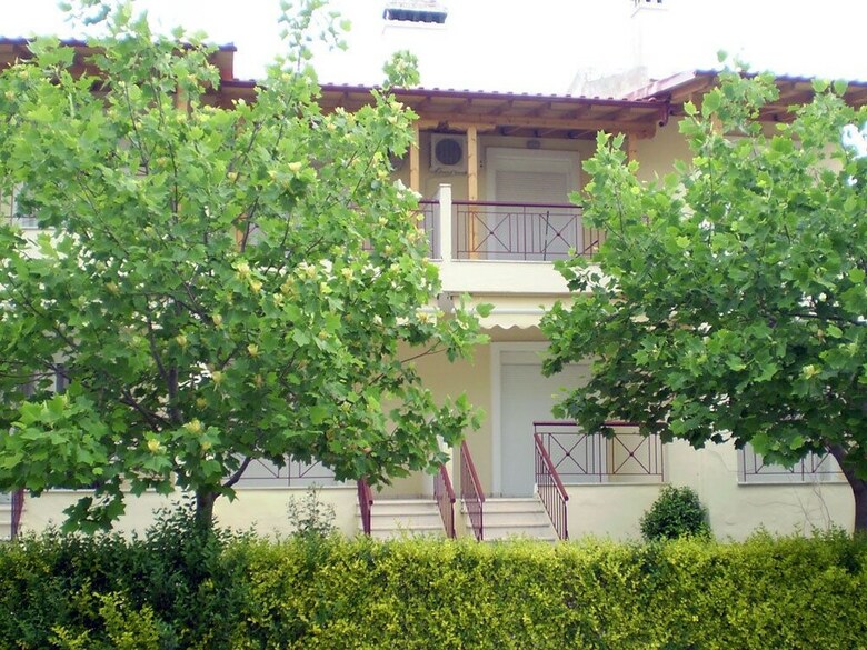 Apartamentos Siviri Rental Houses