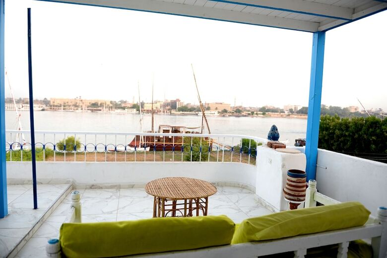 Hotel Luxor Guest House