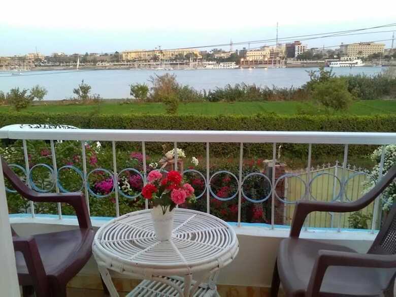 Hotel Luxor Guest House