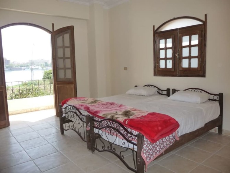 Hotel Luxor Guest House