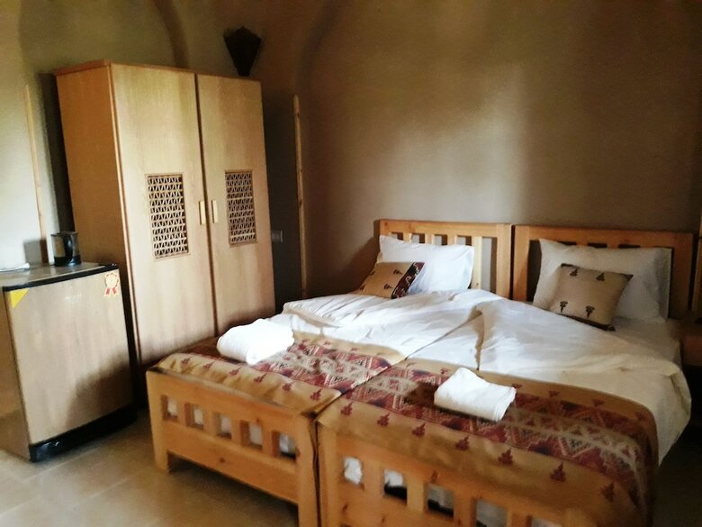 Embrace Hotel