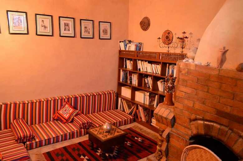 Hotel Scorpion House