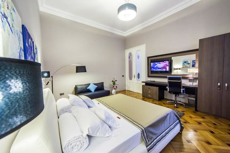 Matei Corvin Apartments